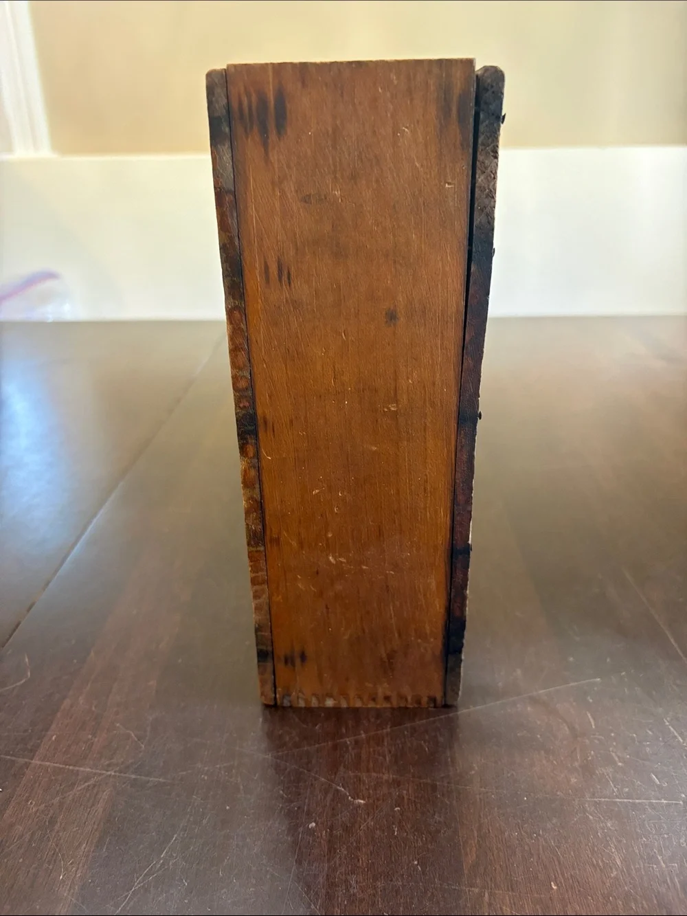 N/A dovetailed brown or